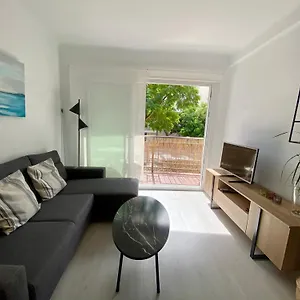 https://sunny-apartment-near-the-beach.1costadelsol.com