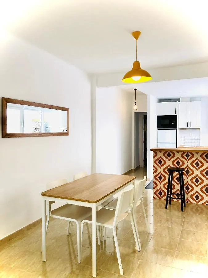 Apartamentos Cruz Granada Apartman